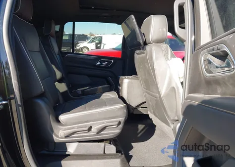 2022 Chevrolet Suburban 4Wd Premier z USA, uszkodzony, nr VIN 1GNSKFKDXNR167563